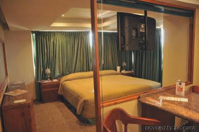 El Paseo Hotel Maracaibo Room photo